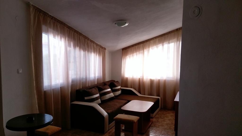 Guest House Krasi Chernomorets Luaran gambar